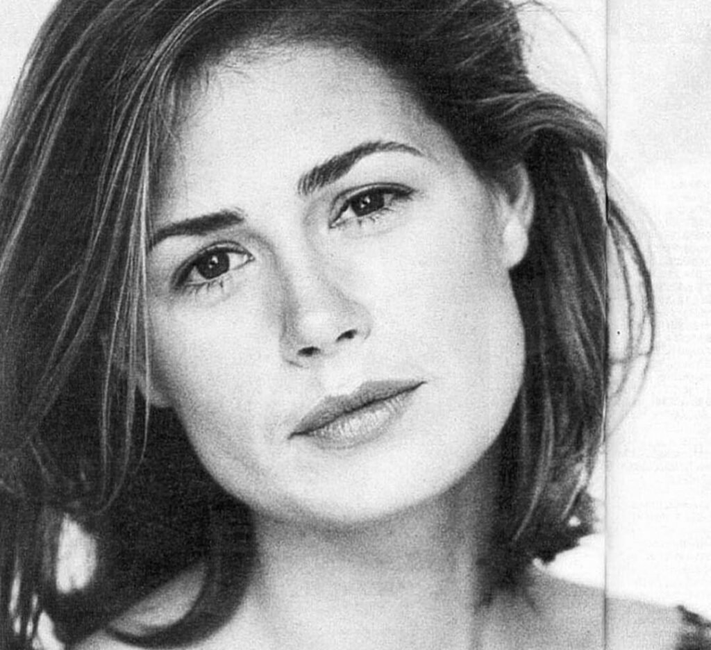 maura tierney net worth